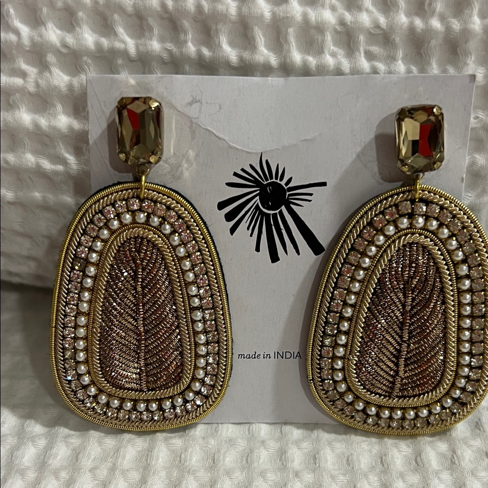 Elegant Gold and Brown Beaded Earrings